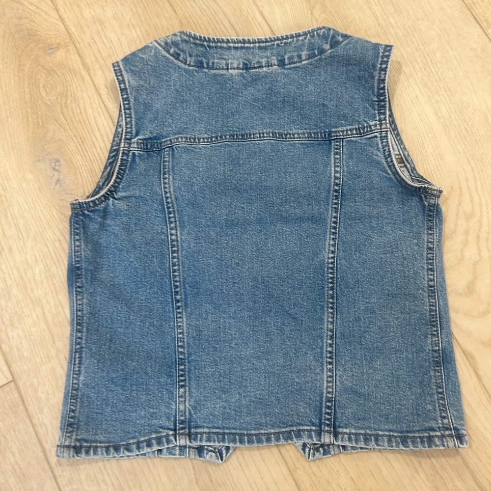 Universal Thread Blue Denim Vest - Picture 2 of 3